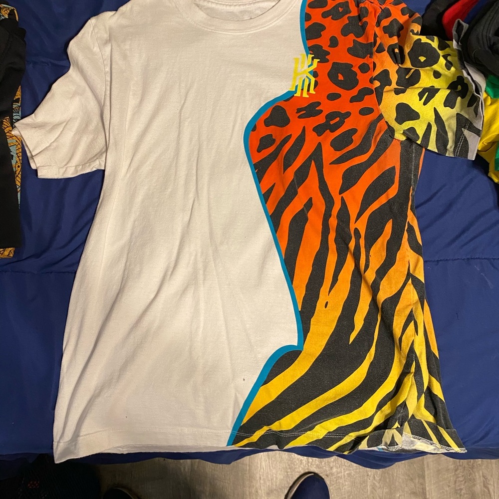 Kyrie t shirt